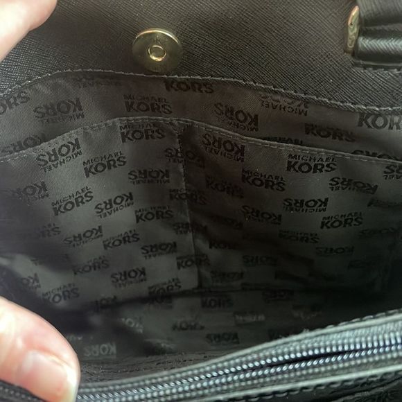 Marilyn Medium Saffiano Leather Satchel in BLACK - Sale  Michael Kors Hailee Medium Black Saffiano Leather Satchel